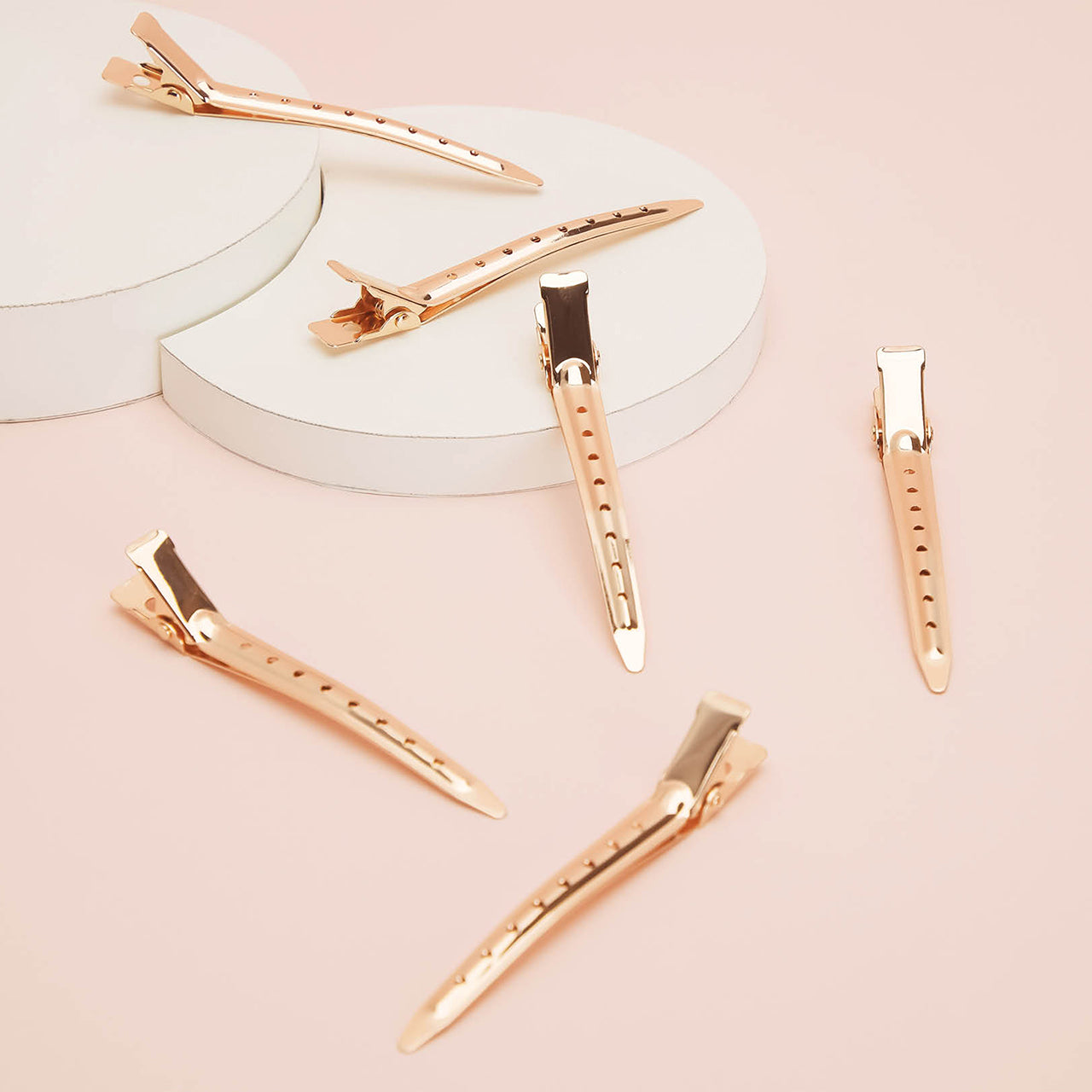 1542-CreativeProductShoot-StylingClip-1280x1280px