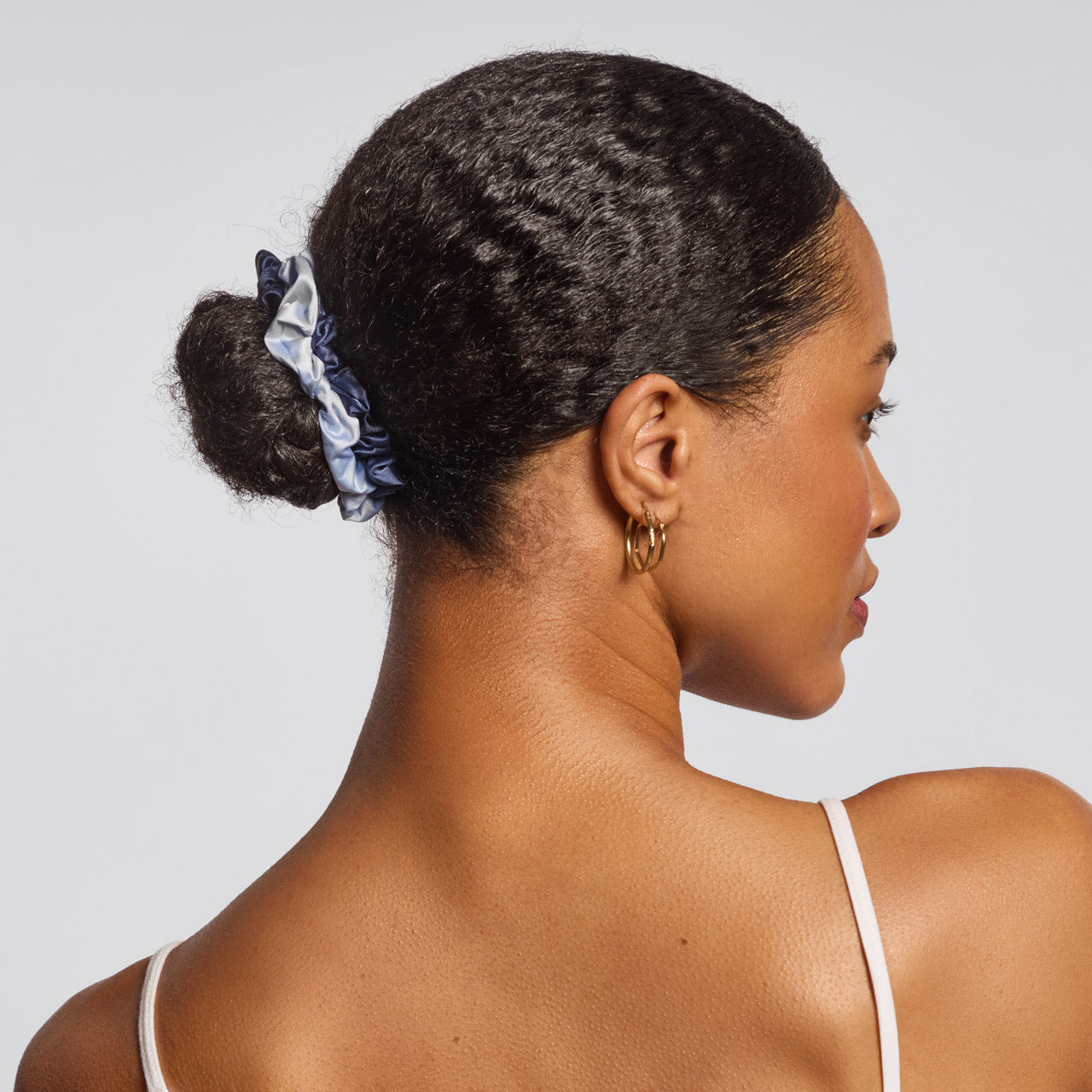 501598-RuchedSatinScrunchies-5pc-Hair-GardenBouquet-Model-1280x1280px