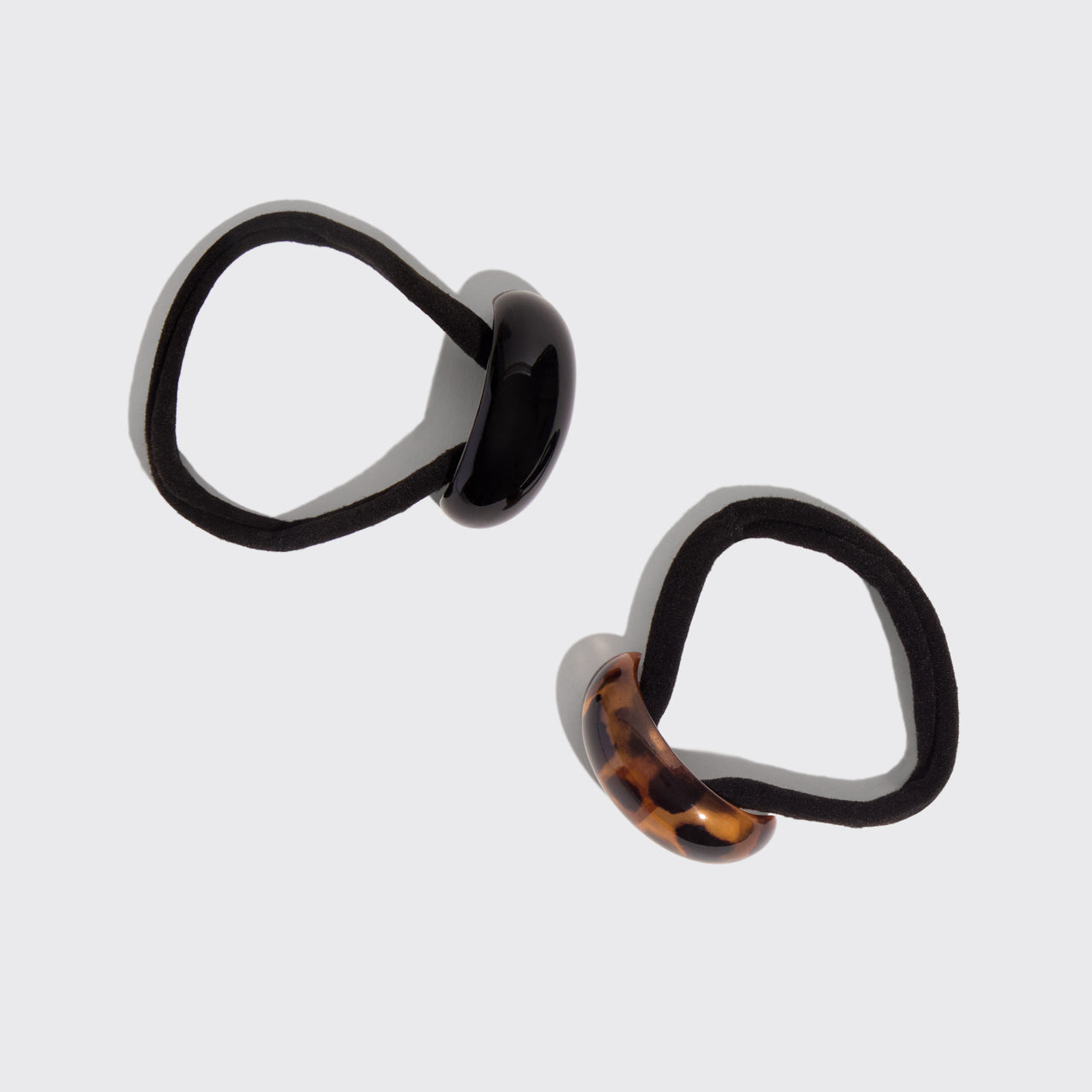502731-RecycledPlasticSmallCloudCuffs-2pc-Set-Hair-Black_Tort-1280x1280px