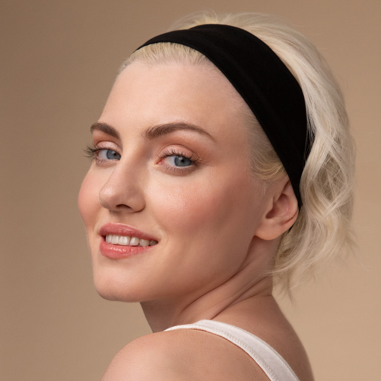 505718-RecycledFabricActiveHeadbands-3pc-Hair-Black-Model-1280x1280px