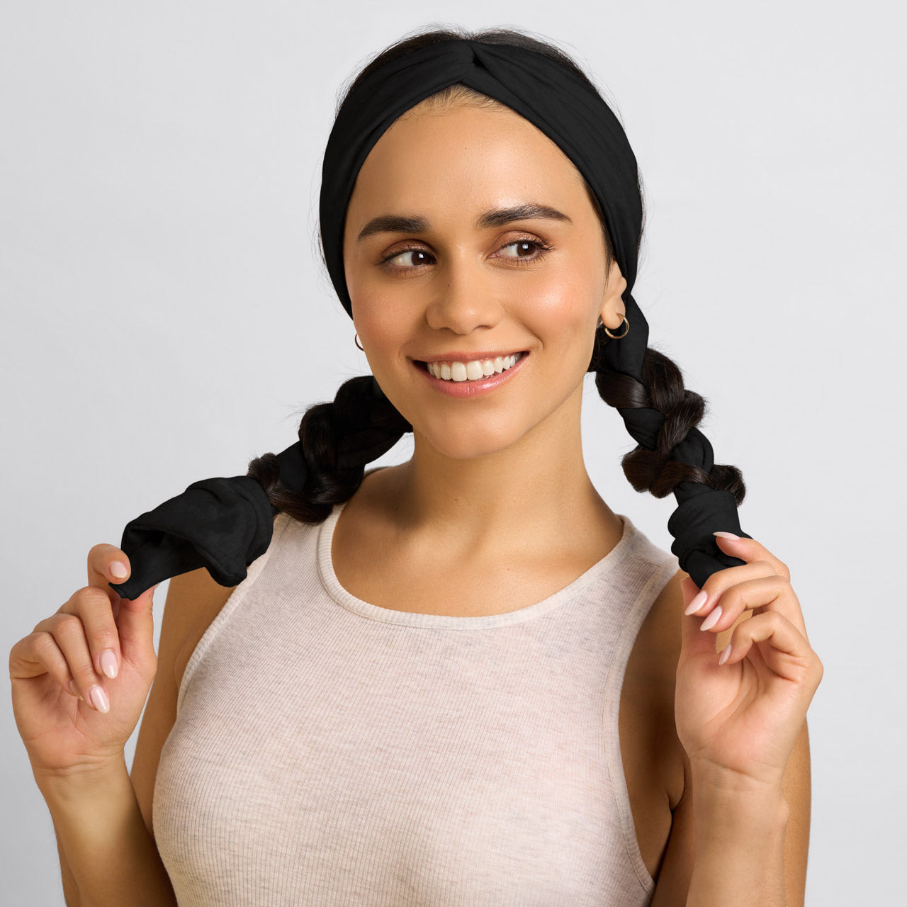 506463-Set_FlowActiveHeadband-Black-Sleep-Model-5-1280x1280px