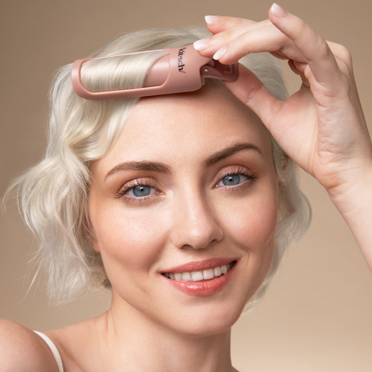 507811-KitschHairVolumizingClip-2Pc-Set-Pro-Terracotta-Model-6-1280x1280px