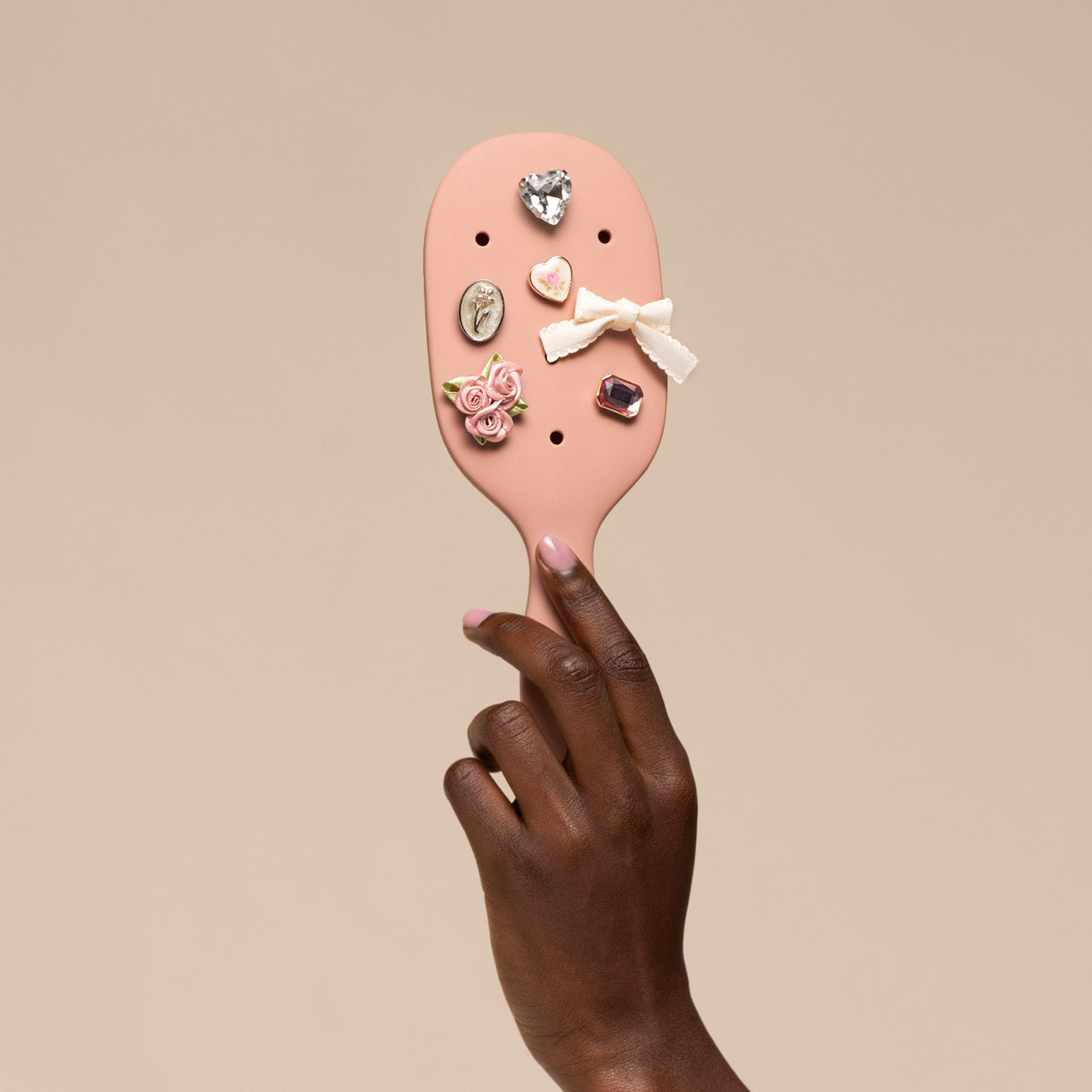 508344-KitschPop-PaddleBrush-Terracotta-Model-1280x1280px