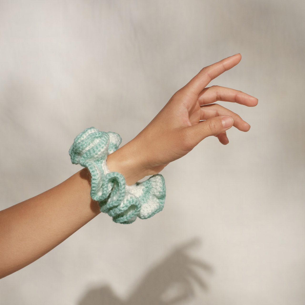 509341-CoastalCottage-CrochetScrunchie-SeafoamBlue-Model-1280x1280px