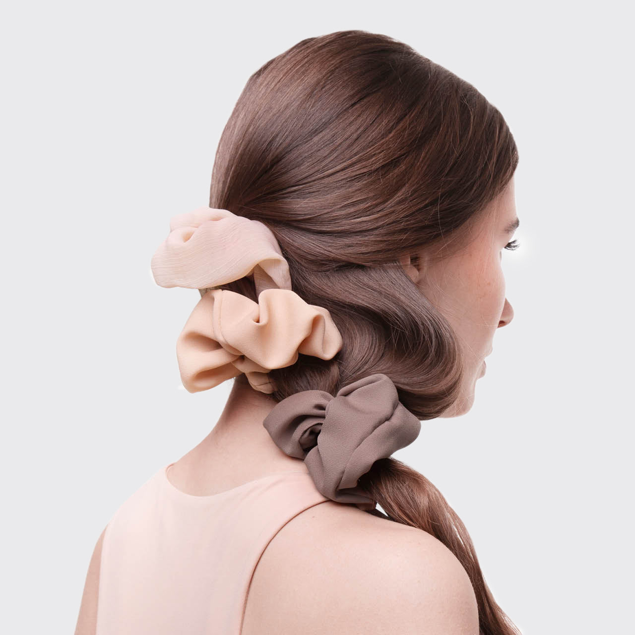 6097-Hair-lifestyle-scrunchies-crepe-terraCotta-1280x1280px