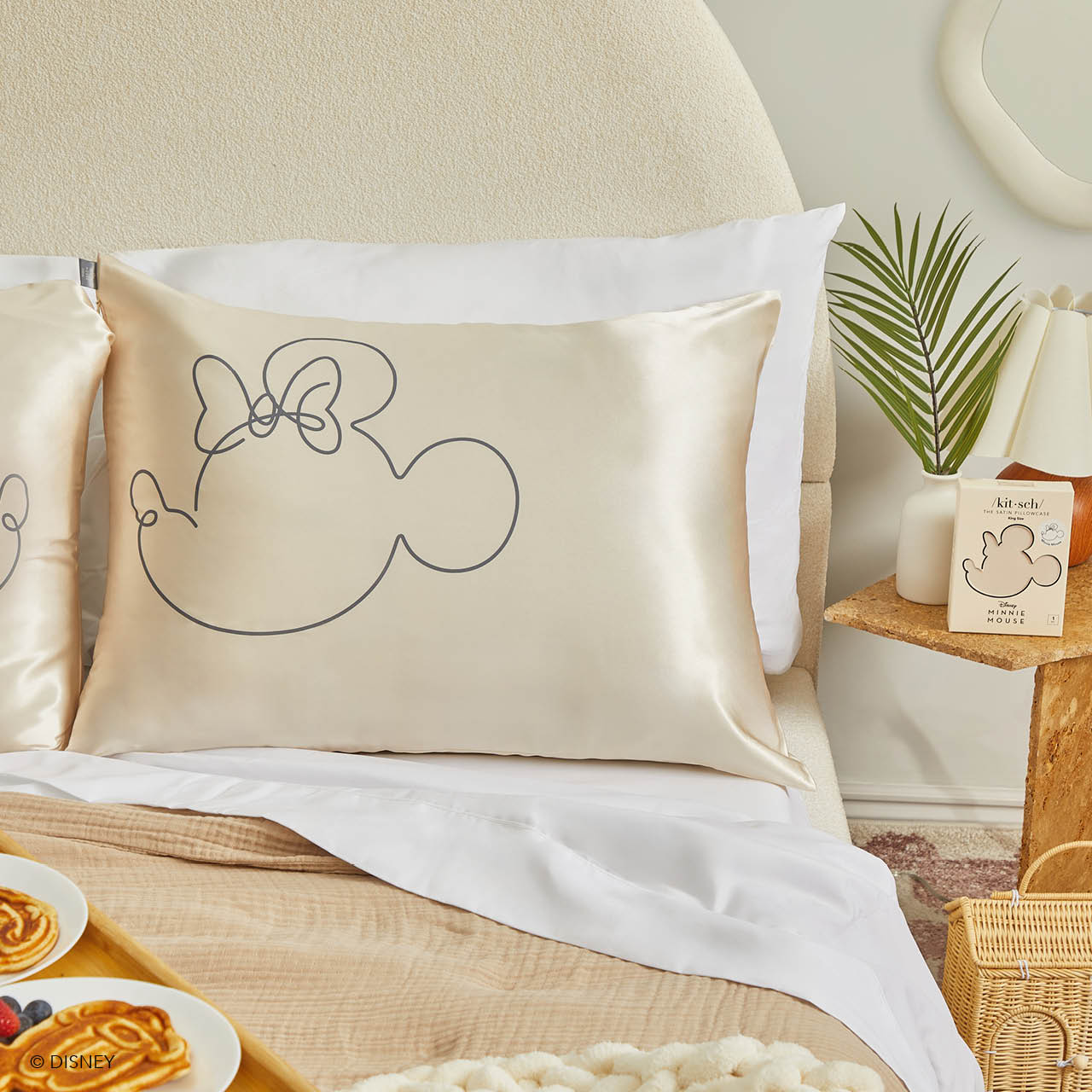 65980-66543-66017-66550-MickeyMinniexKitsch-CreativeProductShoot-Standard_KingSatinPillowcase-Mr_MrsMouse-Cream-2-1280x1280px_f973185c-d021-4c06-9ddf-cc82a83e2f81