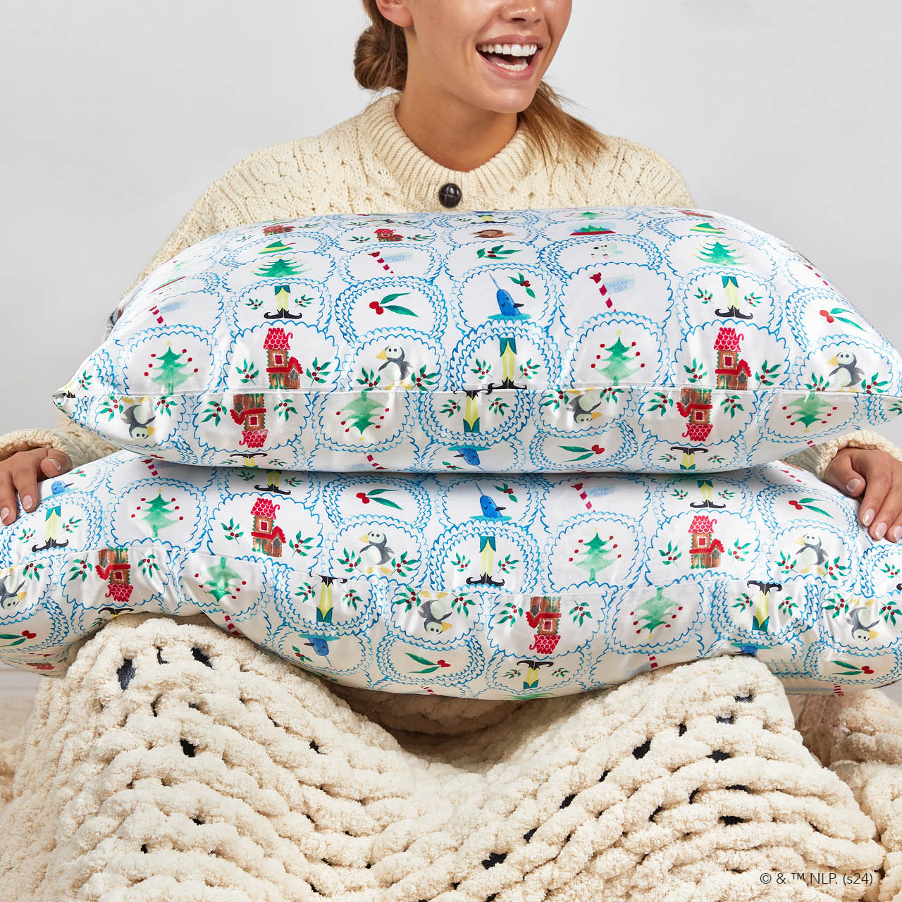 67144-67151-ElfxKitsch-Model-SatinPillowcase-NorthPole-1280x1280px